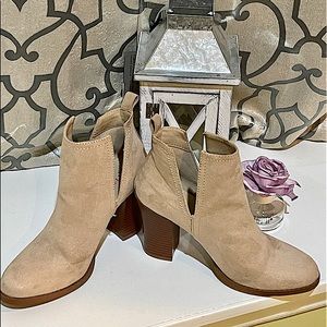 Women’s  Suede High Heel Block Booties